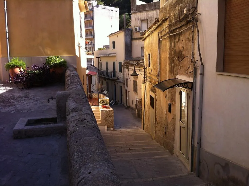 Casa Della Nonna Vila Modica 0*,